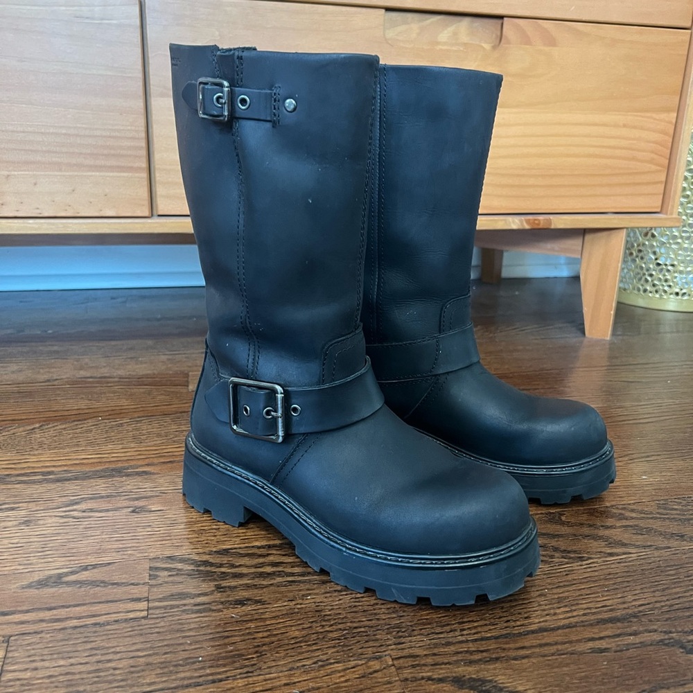 Black Leather Buckle Boots